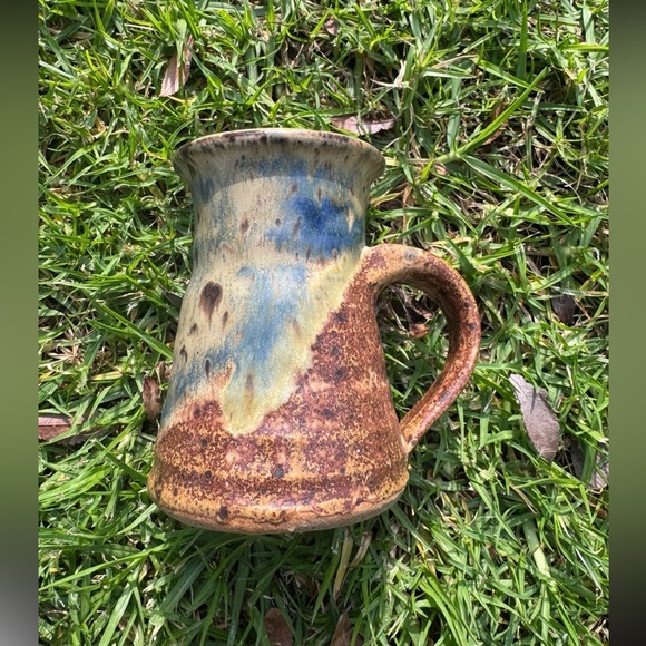 70s Vintage Hand Thrown Pottery Mug - Picture 2 of 6